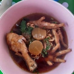 บุฟเฟ่ต์ก๋วยเตี๋ยวไก่มะระนายเอก