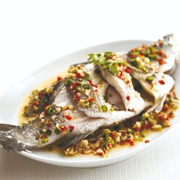 ปลากะพงนึ่งพริกมะนาว