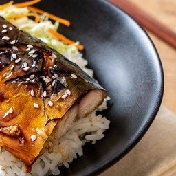 ข้าวหน้าปลาซาบะเทอริยากิ