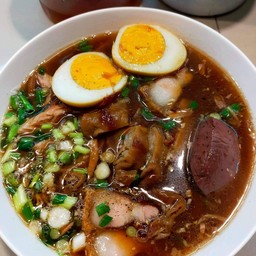 ก๋วยจั๊บน้ำข้นพิเศษ