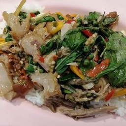ข้าวผัดฉ่าขาหมู