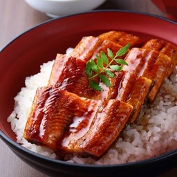 ข้าวหน้าปลาไหลย่างซีอิ๊ว