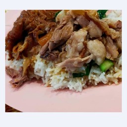 ข้าวขาหมู + คากิ + ไส้