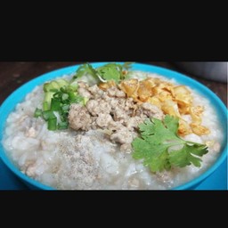 ข้าวต้มหมูสับ