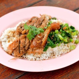 ข้าวขาหมูพิเศษ