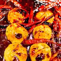 ลูกชิ้น แม่กุหลาบ