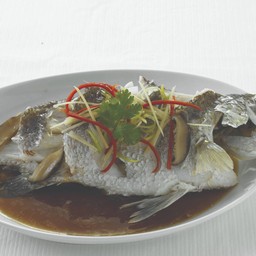 ปลากะพงนึ่งซีอิ๊ว