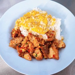 (โปรโมชั่น) ข้าวหมูกรอบคั่วพริกเกลือ + ไข่ข้น 1 ฟอง