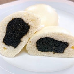 ซาลาเปาไส้งาดำ