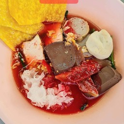 ก๋วยเตี๋ยวริมทาง หมูตุ๋น หมูหมัก เย็นตาโฟ ต้มยำ