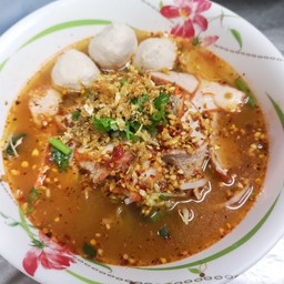 ก๋วยเตี๋ยวต้มยำรสเด็ด (มะนาว+พริกเผา)