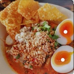 โนรียะห์ ก๋วยเตี๋ยวน่องไก่ตุ๋น ฮาลาล อิสรภาพ 24