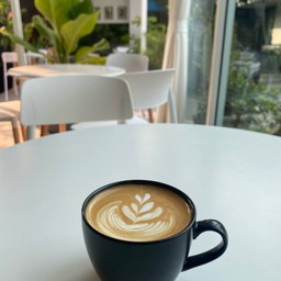 ลาเต้ร้อน