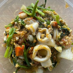 สุกี้แห้ง