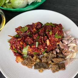 ลาบหมูดิบ