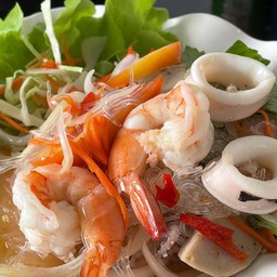 ยำวุ้นเส้นทะเล