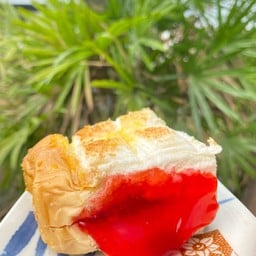 ปังปิ้งไส้แยมสตอรเบอรี่