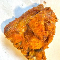 อกไก่ทอดชิ้นใหญ่