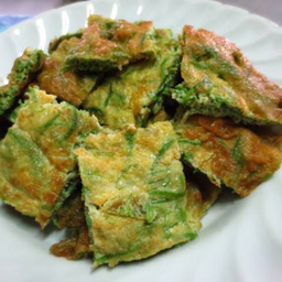 ไข่ชะอม 4 ชิ้น