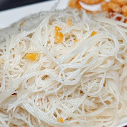 เส้นหมี่ลวก