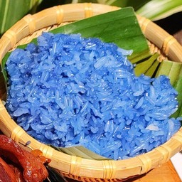 ข้าวเหนียวอัญชัน ครึ่งกิโล