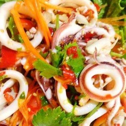 ยำปลาหมึก