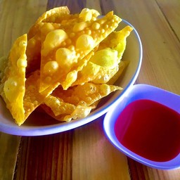 เกี๊ยวกรอบ