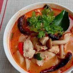 ต้มยำไก่น้ำข้น