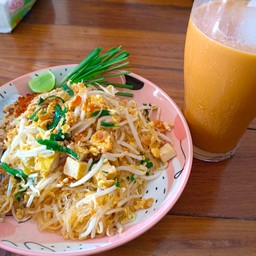 วุ้นเส้นผัดไทยกุ้งสด