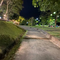 สวนสาธารณะธารา