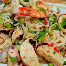 ยำขนมจีนทะเล