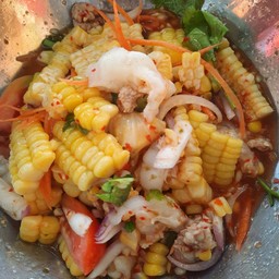 ยำข้าวโพดเล็บมือนาง