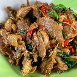 กระเพราเป็ดเด็ดเวอร์