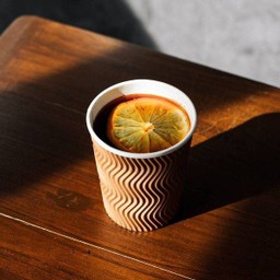 ชามะนาวร้อน Hot Thai Lime Tea