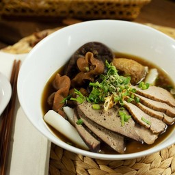 เกาเหลาก๋วยจั๊บน้ำข้น