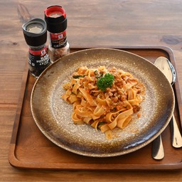 โบโลเนสหมู