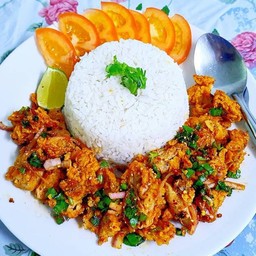 ข้าวยำไก่เเซ่บ