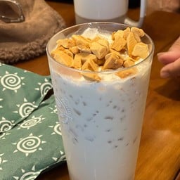 The Coffee Bean & Tea Leaf  Gyeongbokgung