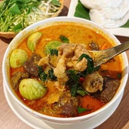 แกงไก่โคราชใหญ่เส้นสด