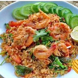 ข้าวผัดต้มยำกุ้ง