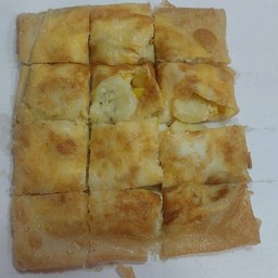 โรตีกล้วย + ข้าวโพด (ใส่กล่อง)