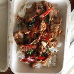 ร้านณฉัตร(อาหารตามสั่ง พริกแกง ผัดซีอิ๊ว ราดหน้า ผัดกะเพรา) ท่าไข่