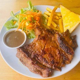 สเต็กหมูพริกไทยดำ