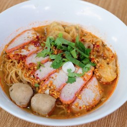 บะหมี่เกี๊ยวต้มยำน้ำ