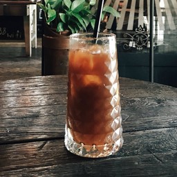 ชาดำเย็น