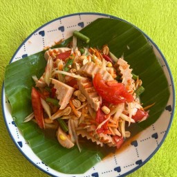 เก๋ไก๋ส้มตำ ยำ แซ่บ -