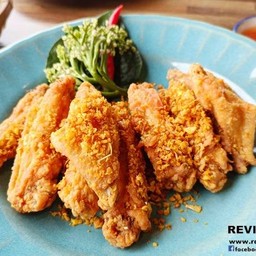 ปีกไก่ทอดขมิ้น