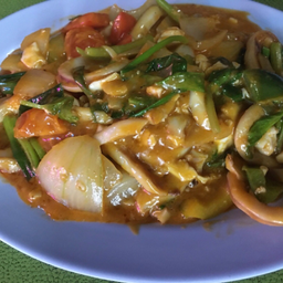 ผัดผงกระหรี่ กุ้ง,หมึก,ทะเล (เป็นกับ)