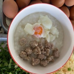โจ๊กเด็ก ไข่+หมู