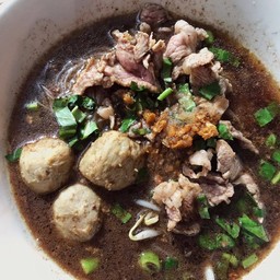 ก๋วยเตี๋ยวเนื้อสด+ลูกชิ้น